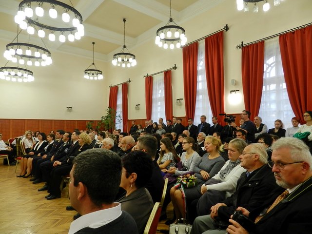 56-ra emlékeztünk 16